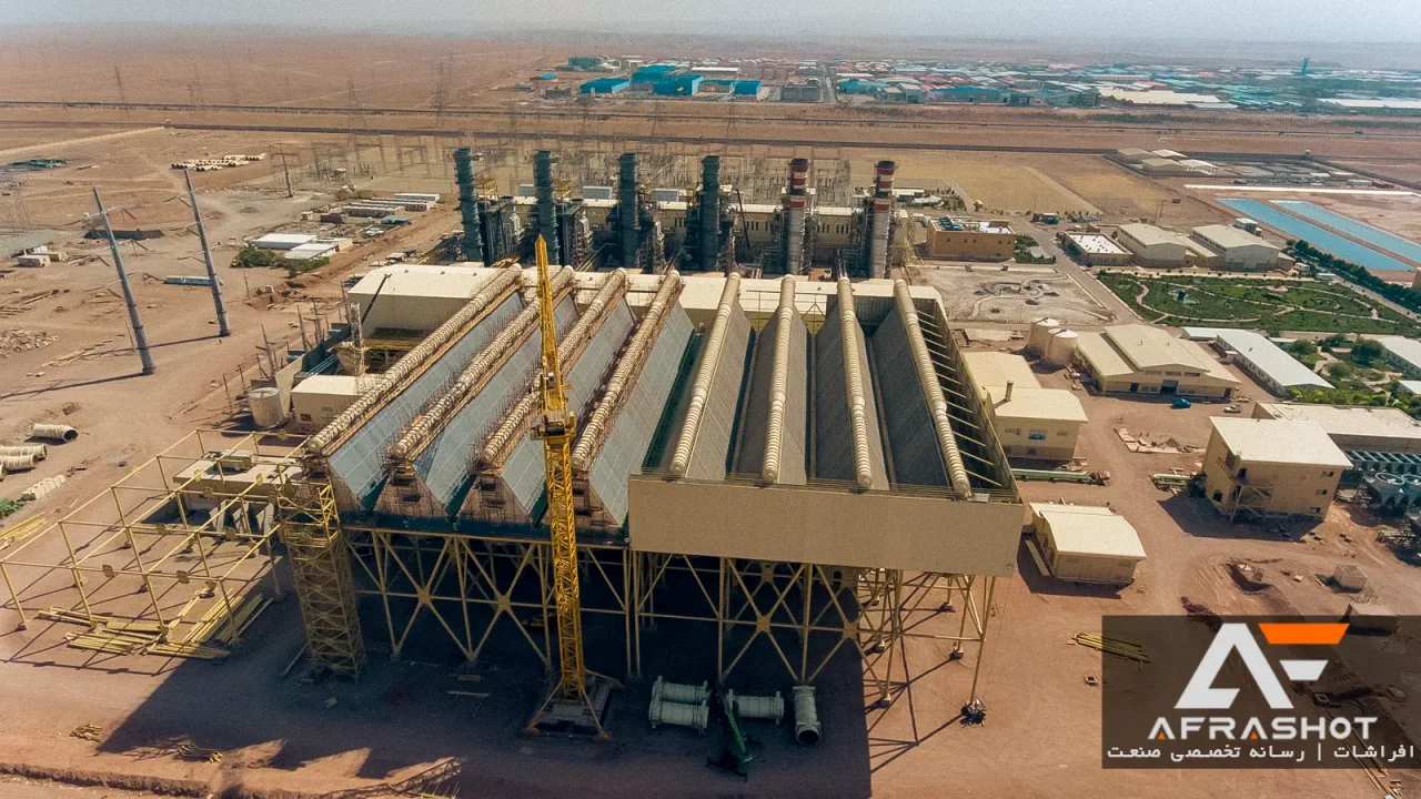 عکسبرداری هوایی از نمای نیروگاه سیکل ترکیبی پرند در مراحل توسعه